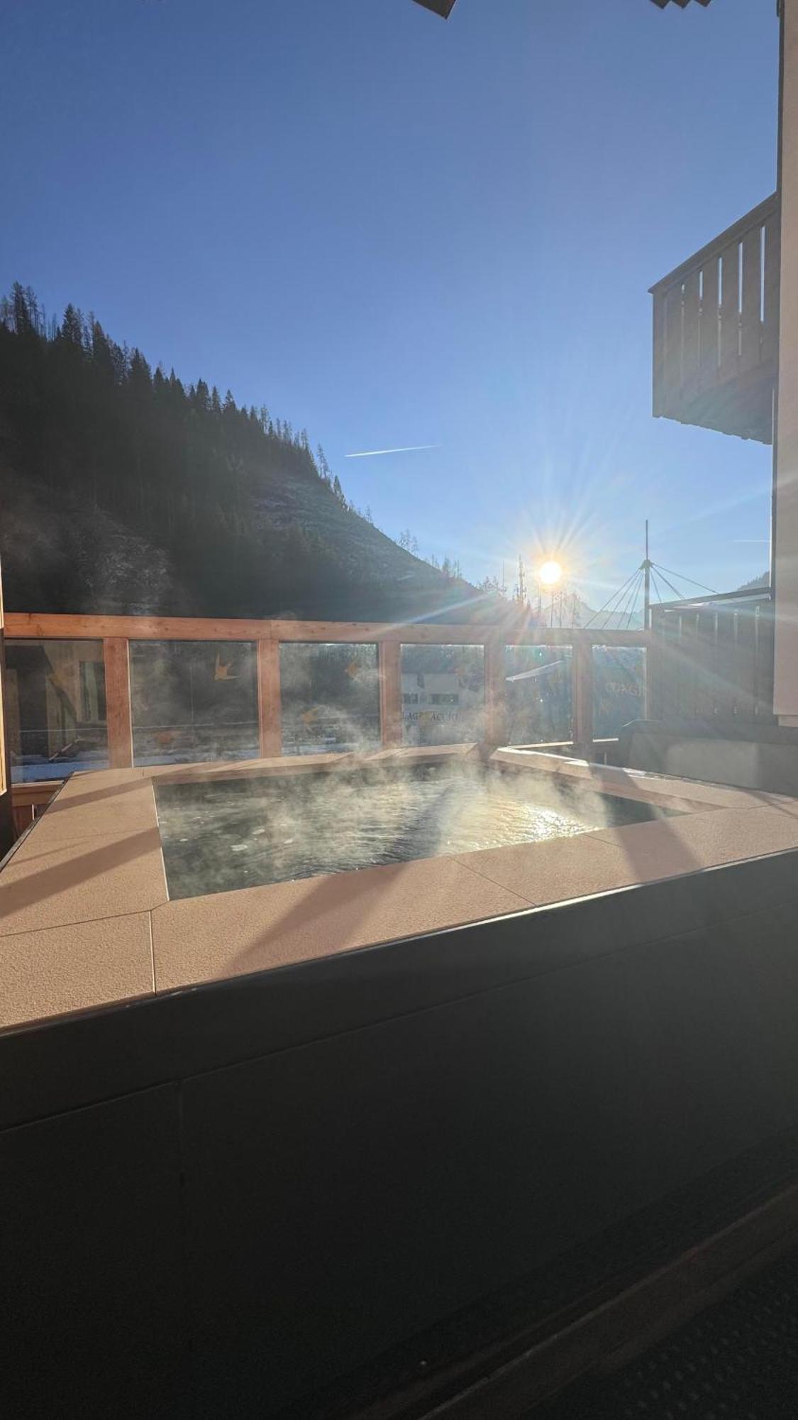 Naturae Lodge Wellness & Spa Alleghe Eksteriør billede